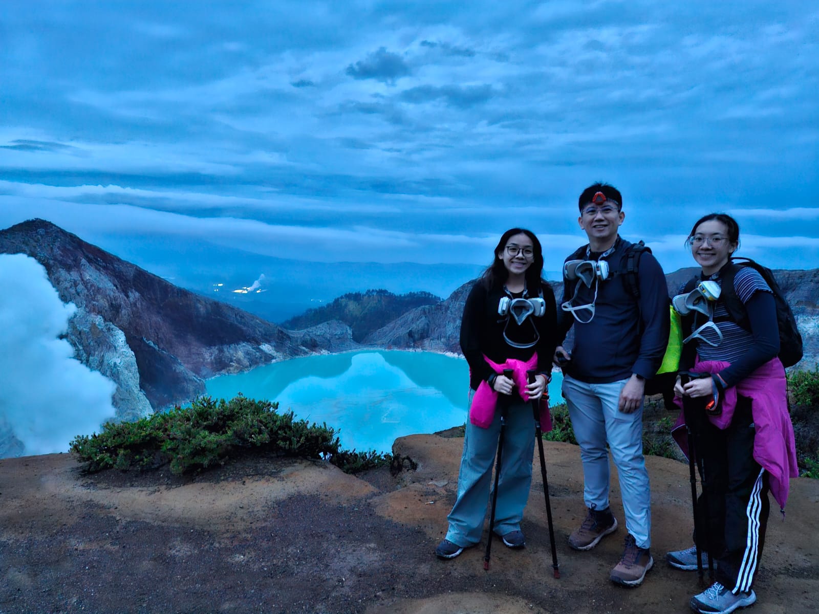 kawah-ijen-blue-fire-kulo-java-tour-and-travel